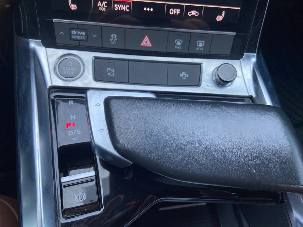 2022 Audi e-tron Premium