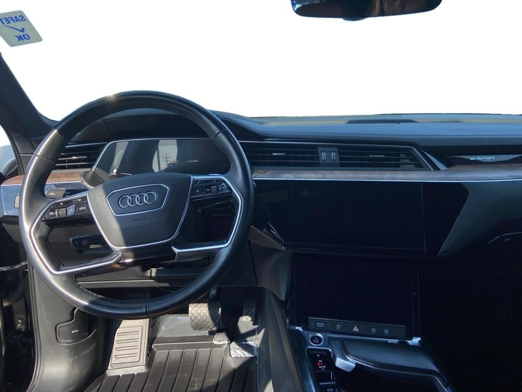2022 Audi e-tron Premium