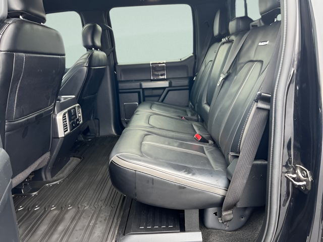 2017 Ford F-350SD Lariat DRW