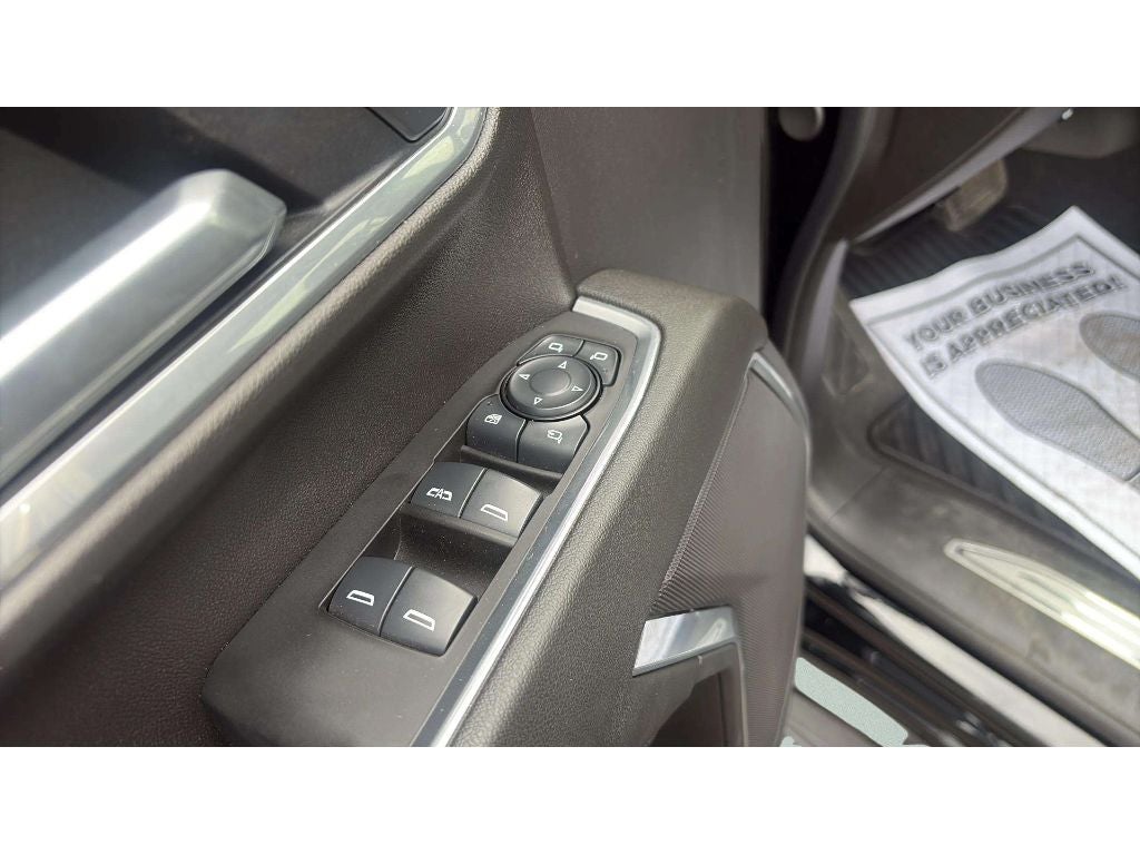 2025 Chevrolet Silverado LT