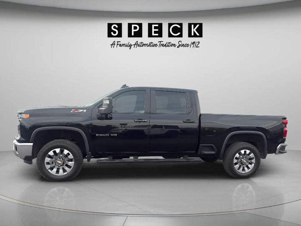 2025 Chevrolet Silverado LT