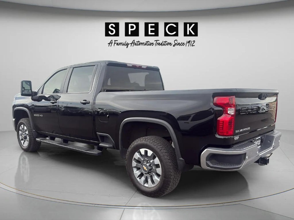 2025 Chevrolet Silverado LT