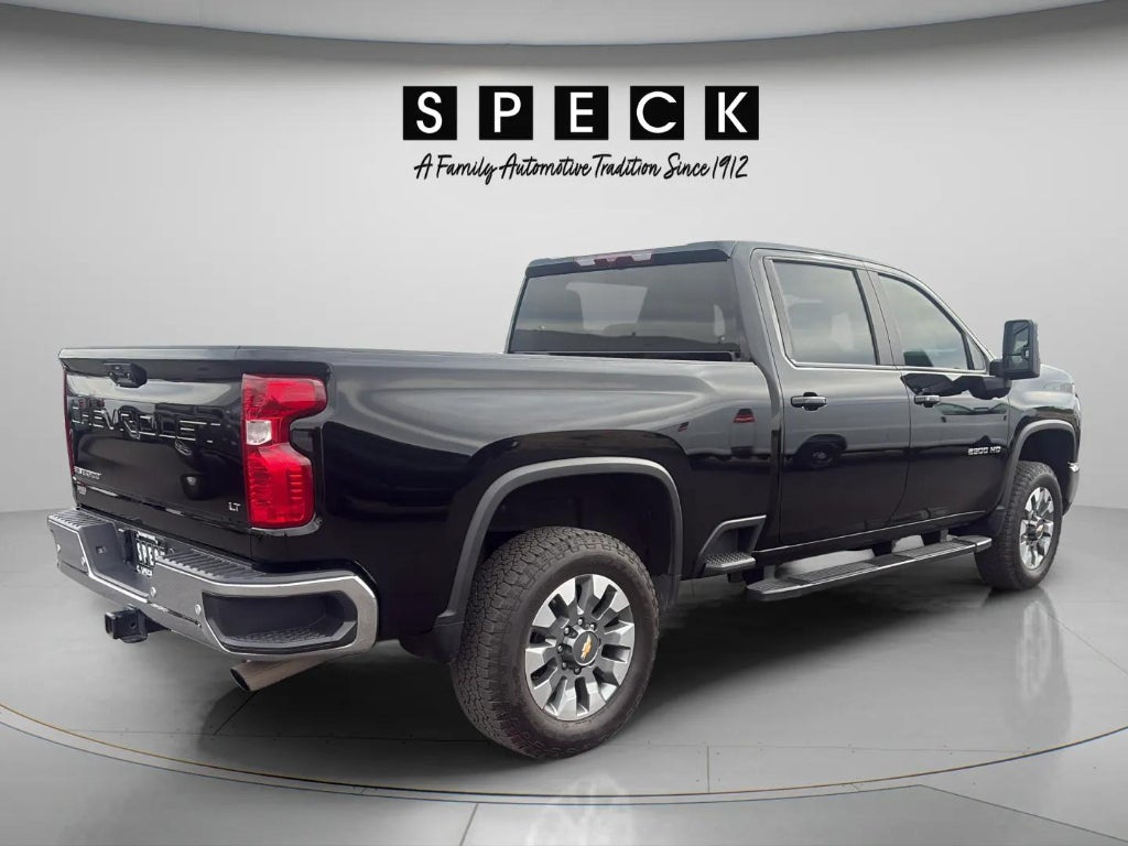 2025 Chevrolet Silverado LT
