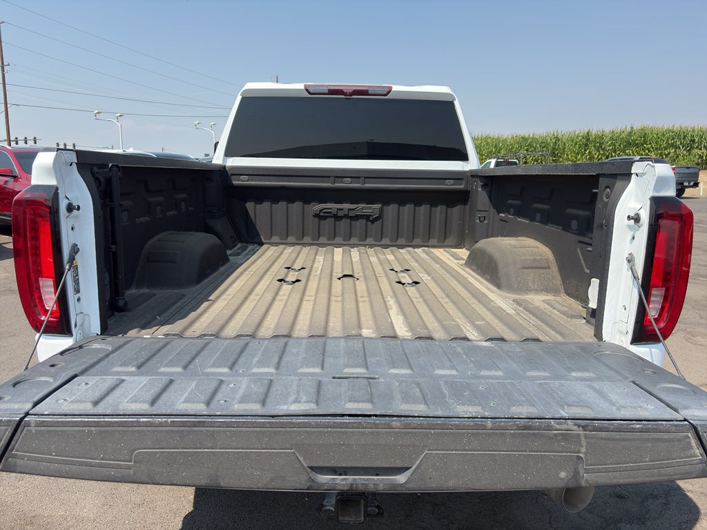2022 GMC Sierra AT4