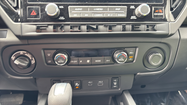 2026 Nissan Frontier Crew Cab SV