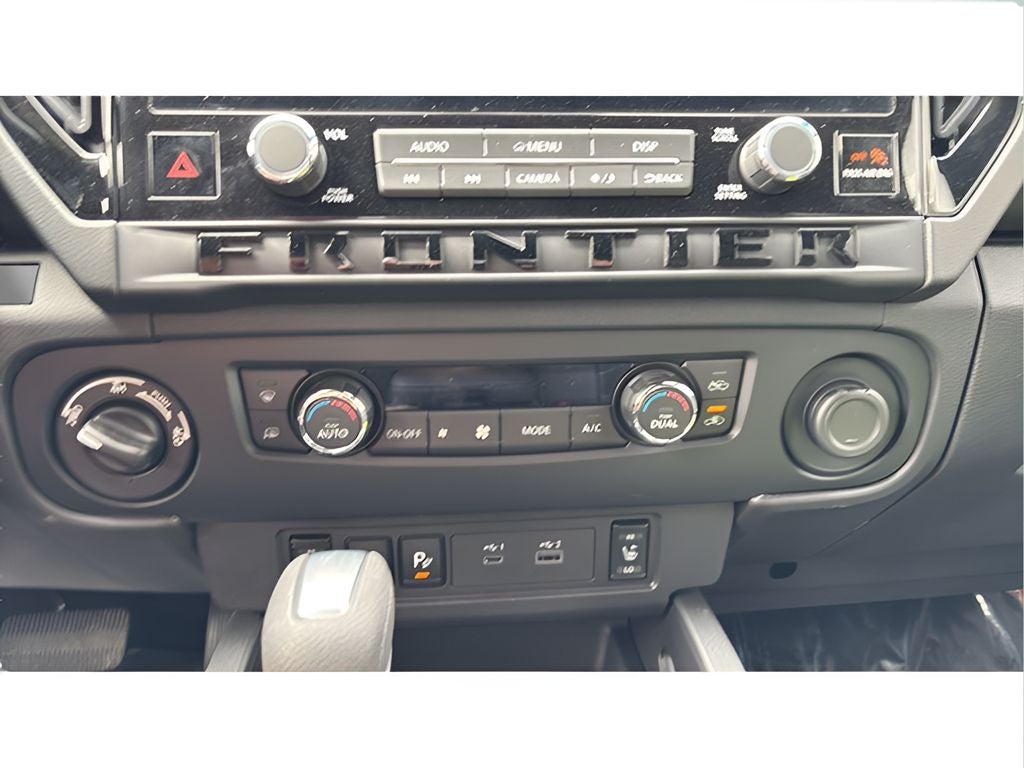 2026 Nissan Frontier Crew Cab SV