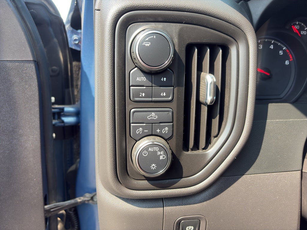 2024 Chevrolet Silverado Custom Trail Boss