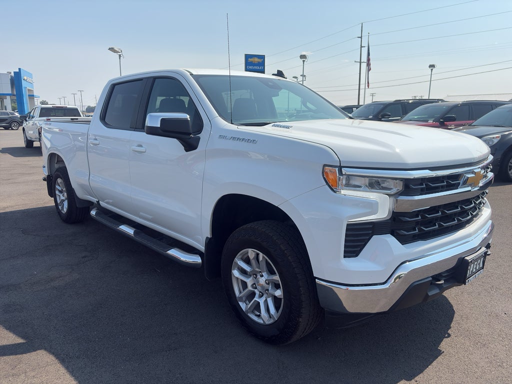 2024 Chevrolet Silverado LT