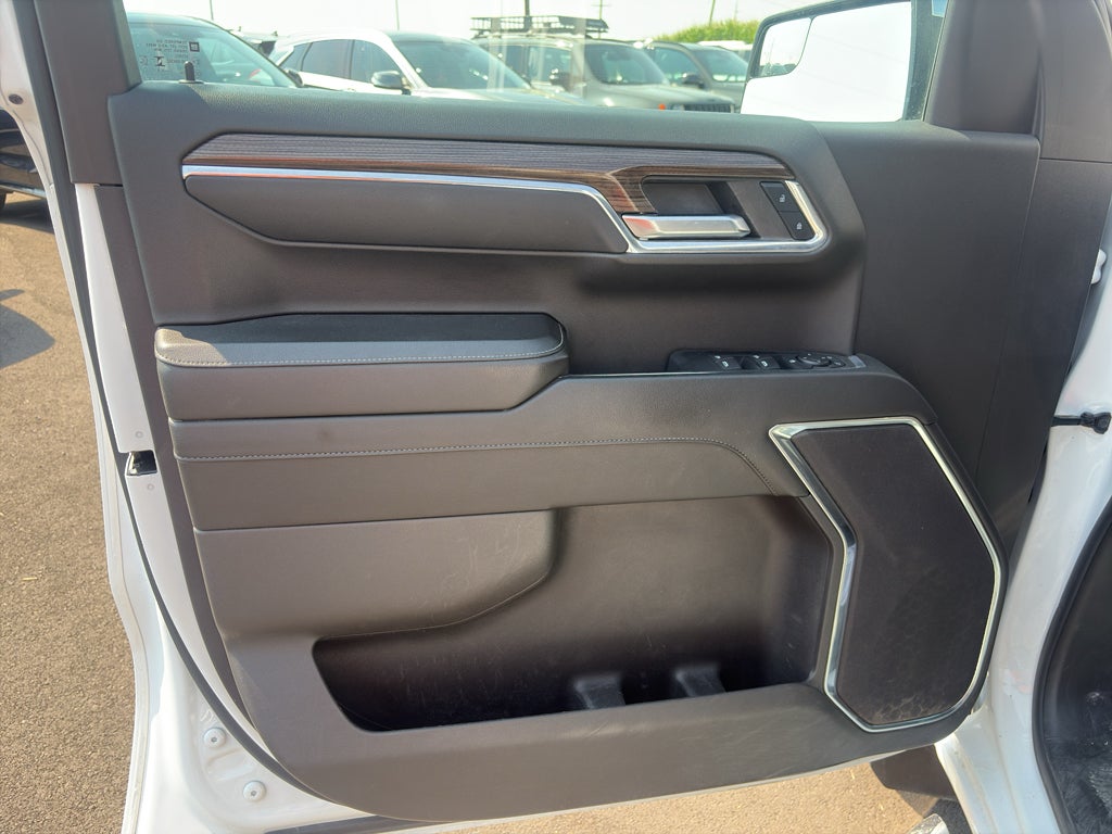 2024 Chevrolet Silverado LT