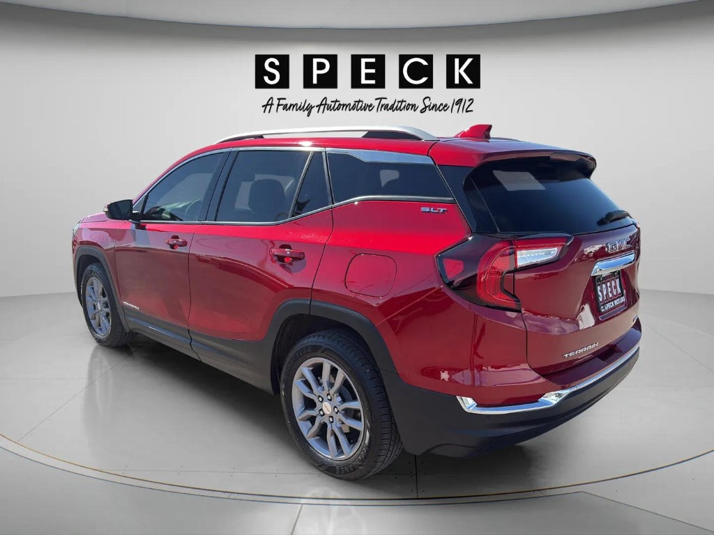 2023 GMC Terrain SLT