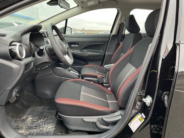 2025 Nissan Versa SR