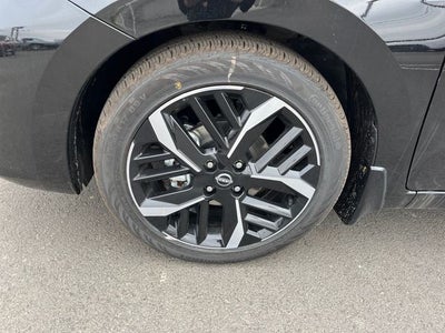 2025 Nissan Versa SR