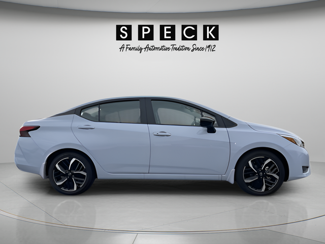 2025 Nissan Versa SR