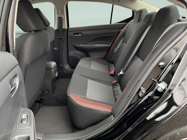 2025 Nissan Versa SR