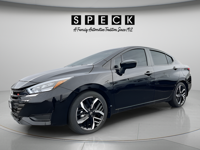 2025 Nissan Versa SR