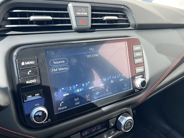 2025 Nissan Versa SR