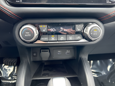 2025 Nissan Versa SR