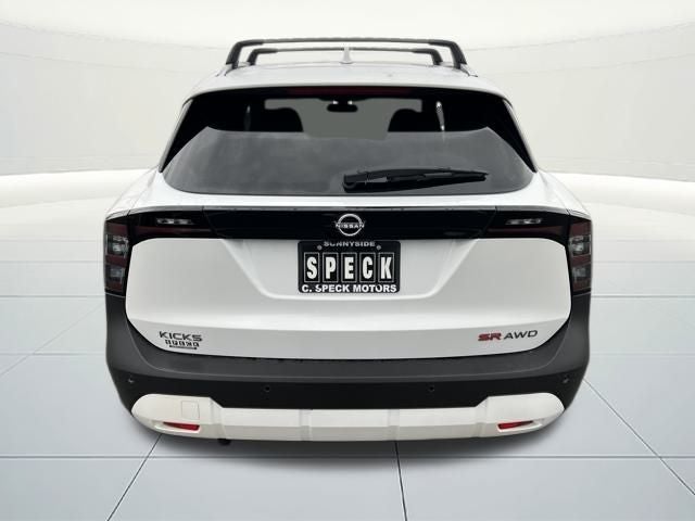 2025 Nissan Kicks SR