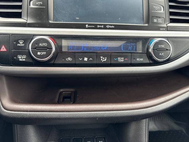 2018 Toyota Highlander SE