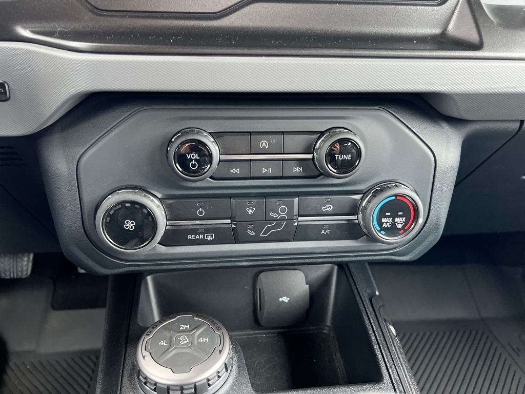 2022 Ford Bronco Base