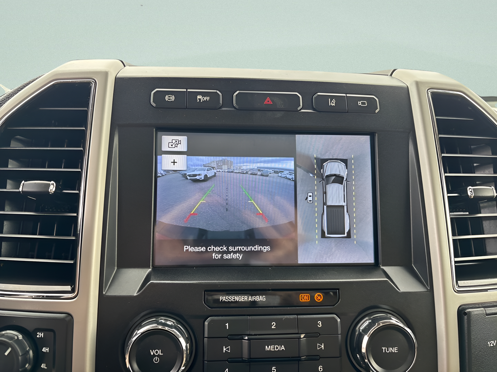 2019 Ford F-350SD Lariat DRW